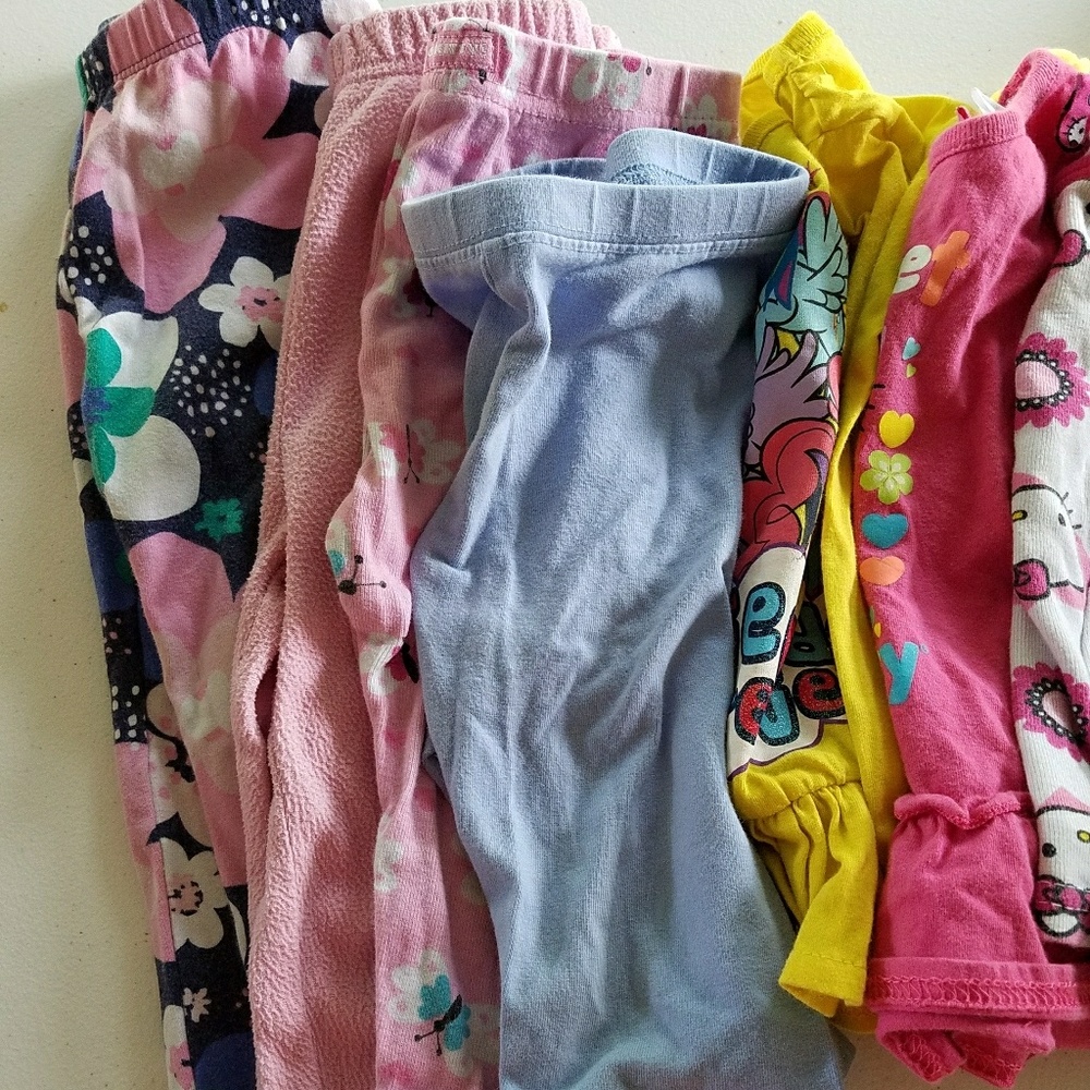 Children's clothes bundle - Picture 4 of 8